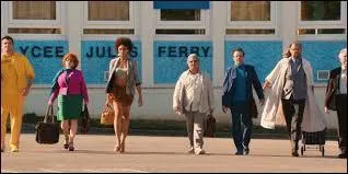 Grâce à quel(le) élève le lycée reste-t-il ouvert ?