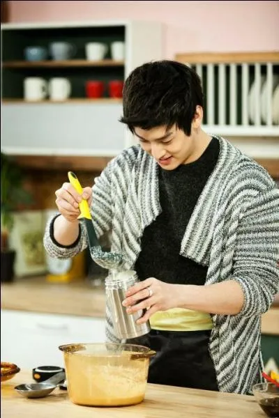 Une fois, il a dormi deux jours d'affilée, qu'a-t-il fait après s'être levé ?