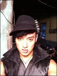 A ses débuts en 2008, avec quel membre des U-kiss, Eli s'entendait-il le moins bien ?