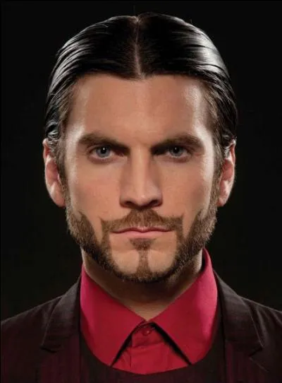 Maintenant parlons de Seneca Crane pourquoi ils l'ont enfermé dans une salle où il n'y avait que des baies poser sur une table ?