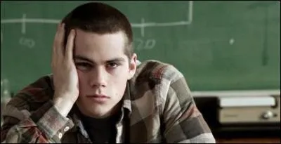 Qu'arrive-t-il à Stiles à la fin de la saison 3 ?