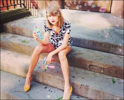 Et enfin pour terminer, que se passe-t-il à la fin du clip ?