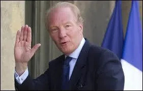 Pygmalion était un sculpteur de Chypre qui tomba amoureux d'une de ses statues. Que signifie le nom commun ''pygmalion'' ?