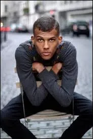 Quel est le nom de la chanson contenant ces paroles ? "Prends garde à toi".