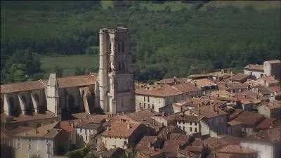 Le département du Gers ne touche pas celui :