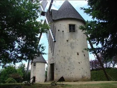 Quel département ne touche pas au département de la Vendée ?
