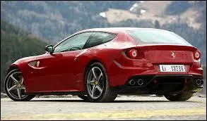 Quel est le nom de cette voiture ?