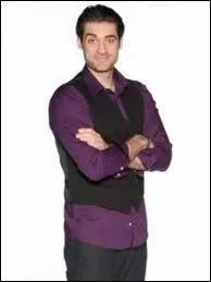 C'est un grand fan de sport, notamment le football, comment s'appelle-t-il ?