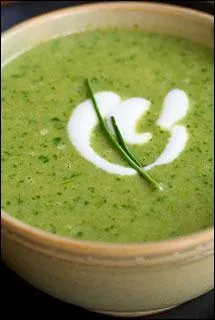 Bon, pour faire passer les petites arêtes, rien de tel qu'une bonne soupe de/à ...