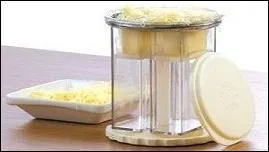 Quel usage réserve-t-on à cette moulinette inventée en 1984 et qui obtint la médaille de bronze au concours Lépine ?