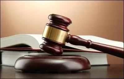 Quelle avocate a défendu avec succès en 1972 une jeune fille de 17 ans jugée pour avortement au procès de Bobigny ?