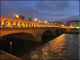 Quand je vous propose : 1867, pont de Bercy, viaduc d'Auteuil, Lyon, c'est bien sûr pour répondre ----------.