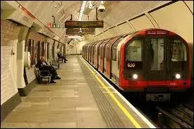 Est-ce "The Subway" (New York) ou "The Underground" (Londres) ?