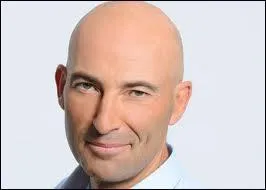 Comment s'appelle cet humoriste et imitateur français ?