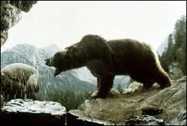 "L'Ours" est un film français, sorti en 1988, réalisé par Jean-Jacques Annaud. Quel acteur incarne le principal rôle humain dans ce film ?