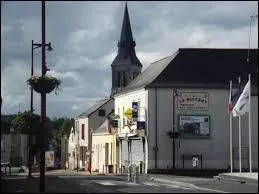 Nous sommes dans la commune Angevine de La Membrolle-sur-Longuenée. Nous nous trouvons en région ...