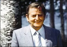 Février : Olof Palme meurt assassiné par balle le 28. Dans le royaume dont il était le chef du gouvernement, il portait le titre de ''ministre d'État'' . Quel est ce pays ?