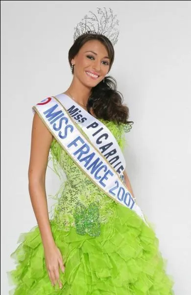 Qui est cette jeune femme élue en 2007 ?