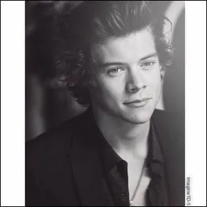 Qui, selon les rumeurs, est sortie avec Harry ?