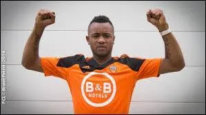 Qui est cet attaquant du FC Lorient ?