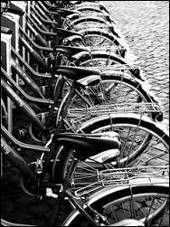 À quel âge les enfants reçoivent-ils leur vélo ?