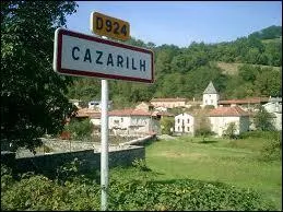 Petit village midi-pyrénéen de 47 habitants, Cazarilh se situe dans le département ...