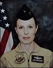 Quel était le métier de Lori Mackelson lors de sa mort ?