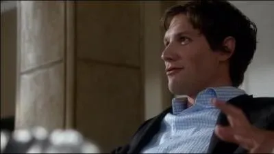 Qui Travis Harding a-t-il violé ?