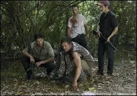 Deux groupes se forment pour essayer de rechercher Randall, lesquels ?