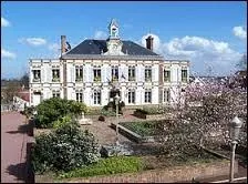 Nous nous rendons maintenant à Chambourcy, ville Yvelinoise située en région ...