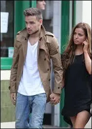 Comment s'appelle sa petit amie ? (novembre 2014)