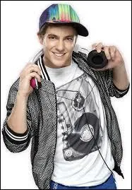 Comment s'appelle le frère de Francesca ?