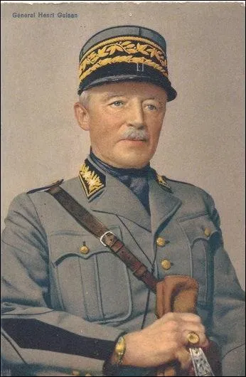 Le général Henri Guisan à commandé l'armée durant...