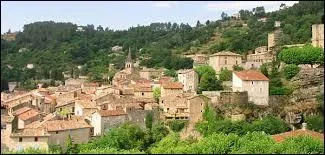 Sous-préfecture de son département, la ville rhônalpine de Largentière se situe dans le département ...