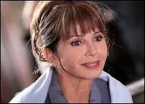 De quelle origine est Caro (la mère de Clem) ?