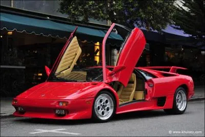 Quelle marque automobile italienne a sorti une ''Diablo'' ?