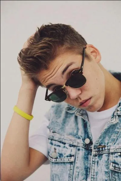 Qui est sur cette photo ?