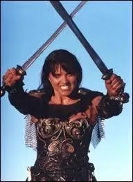 Enfin, quel est le titre de cette série des années 90, dont la divine, redoutable et envoûtante Lucy Lawless incarne l'héroïne ?