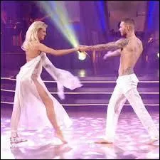 Vous devez ne faire qu'un avec votre partenaire pour interpréter la danse de l'amour. C'est la ...