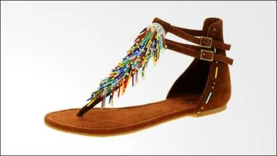 Allez ! Tu y es presque. Quelle est cette paire de chaussures ?