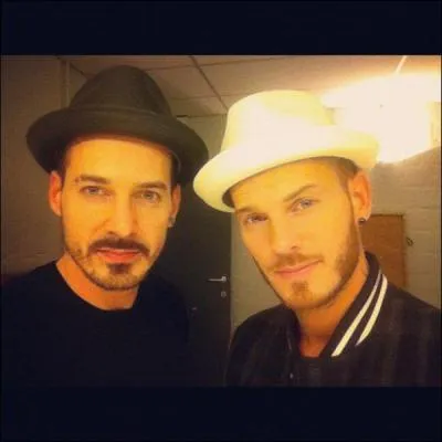 Comment s'appelle son frère ?