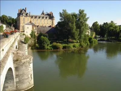 Si vous allez à Durtal dans quel département irez-vous ?