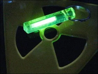 Nous pourrions aussi vendre un isotope radioactif de l'hydrogène :