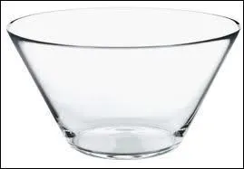 Une forme sobre et belle pour ce r&eacute;cipient qui fonctionne avec des accessoires absents de la photographie. Qu'y place-t-on&nbsp; ?