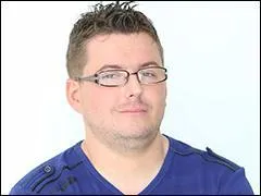 Et ce dernier prétendant est :