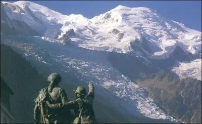 Quel grand alpiniste a effectué la première ascension du Mont Blanc, accompagné de Michel Paccard, en 1786 ?