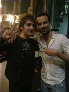 Complétez les paroles : "Les rois du monde ont tout c'qu'ils veulent... "