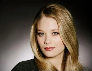 Comment le père de la jeune Hope s'appelle-t-il ?