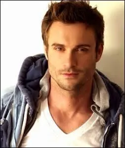 Qui est ce personnage officiellement mort ?