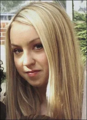 Comment s'appelle l'actrice de la saison 1 et 2 ?